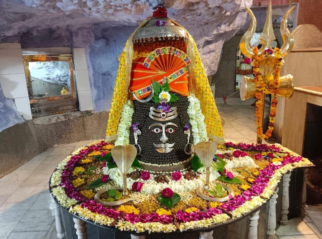 Tapkeshwar Mahadev Temple Dehradun